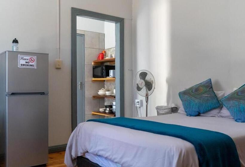 פנסיון Keetmanshoop Self Catering