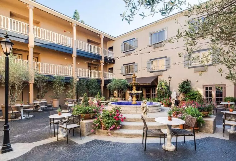 Ayres Hotel Costa Mesa Newport Beach