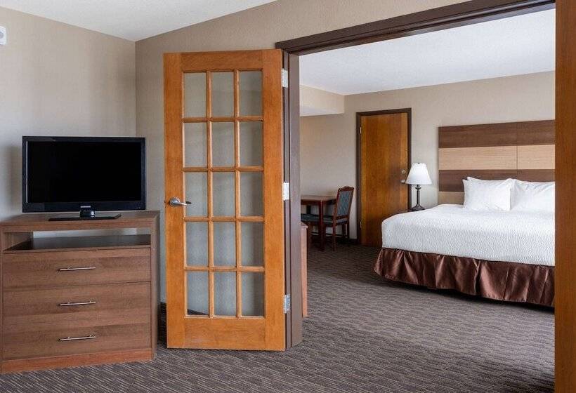 Hotel Americinn By Wyndham Cedar Rapids North