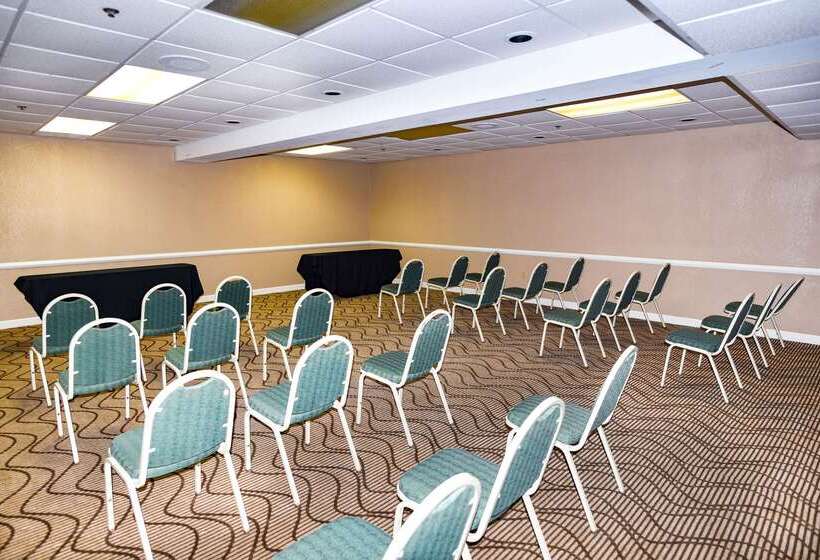 فندق Comfort Suites Inn At Ridgewood Farm