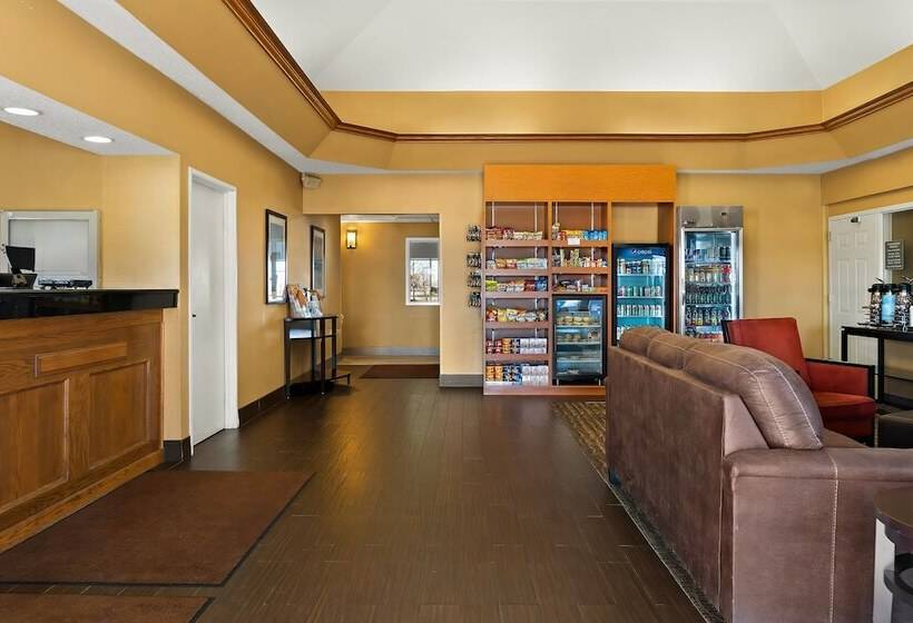 Отель Comfort Suites Saginaw