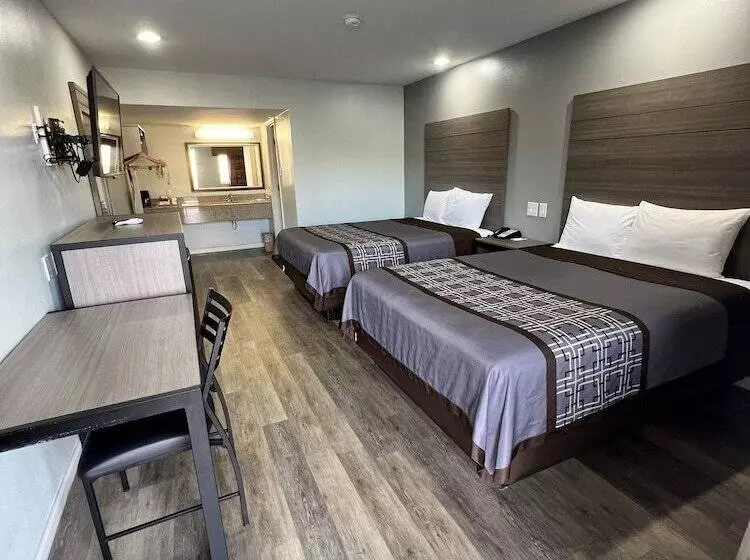 ホテル Continental Inn And Suites