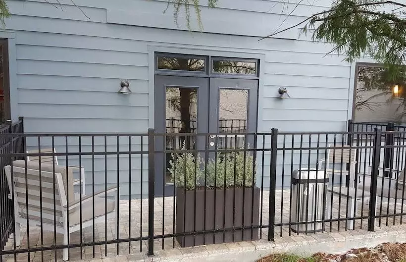 Отель Country Inn & Suites By Radisson, Savannah Midtown, Ga