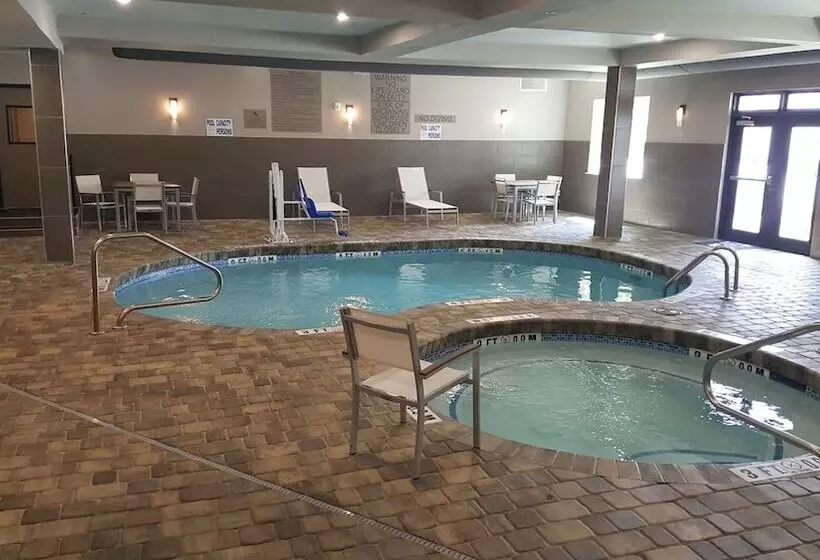 Отель Country Inn & Suites By Radisson, Savannah Midtown, Ga