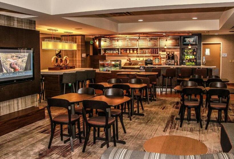 فندق Courtyard Chesapeake Greenbrier