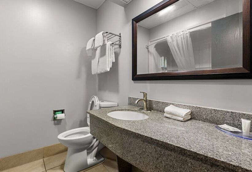 酒店 Clarion Pointe Hinesville Near Fort Stewart