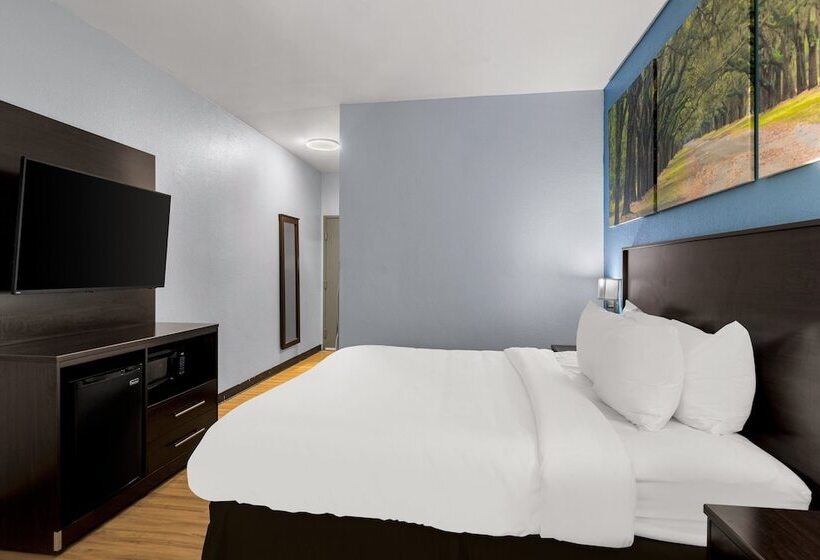 酒店 Clarion Pointe Hinesville Near Fort Stewart