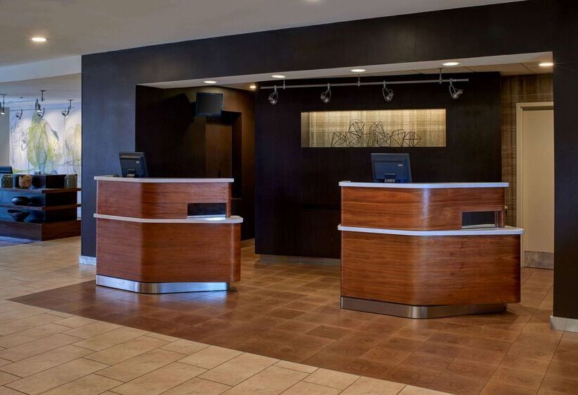 هتل Sonesta Select Indianapolis Carmel