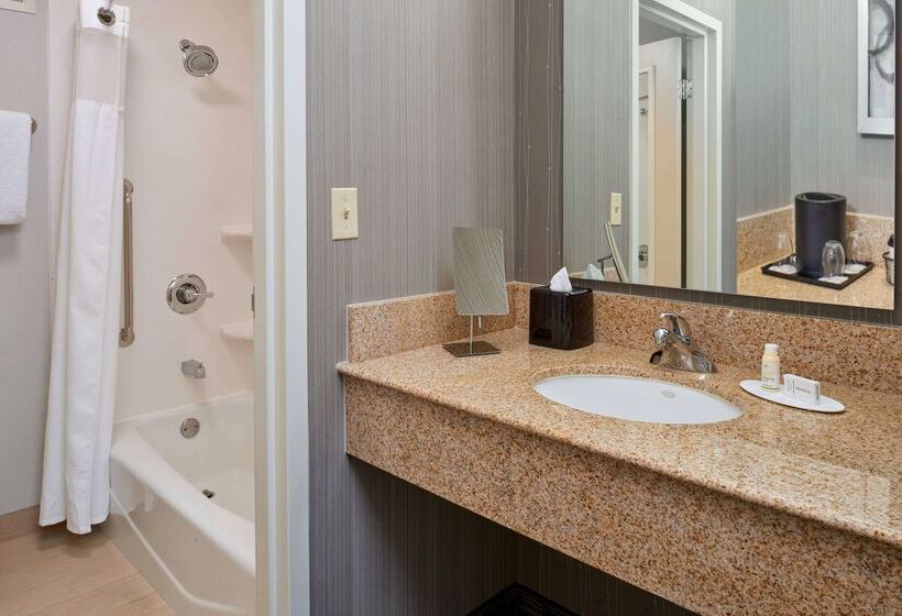 هتل Sonesta Select Indianapolis Carmel