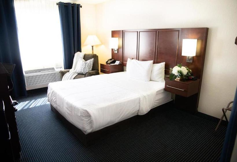 فندق Hatfield Inn