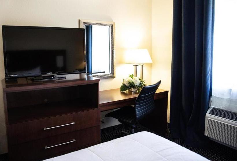 فندق Hatfield Inn