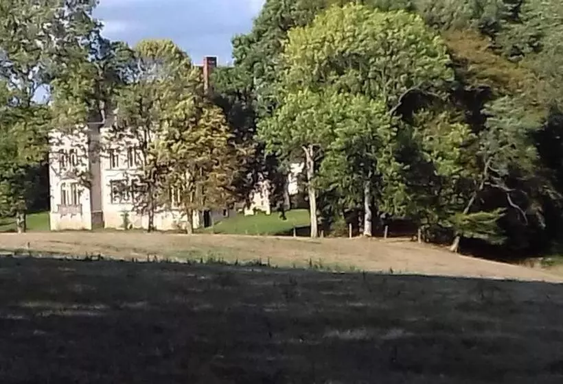 Aamiaismajoitus (B&B) Le Chateau Du Grand Coudray
