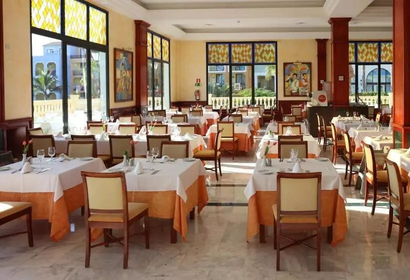 リゾートホテル Bahia Principe Explore Costa Adeje