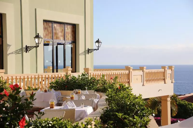 リゾートホテル Bahia Principe Explore Costa Adeje