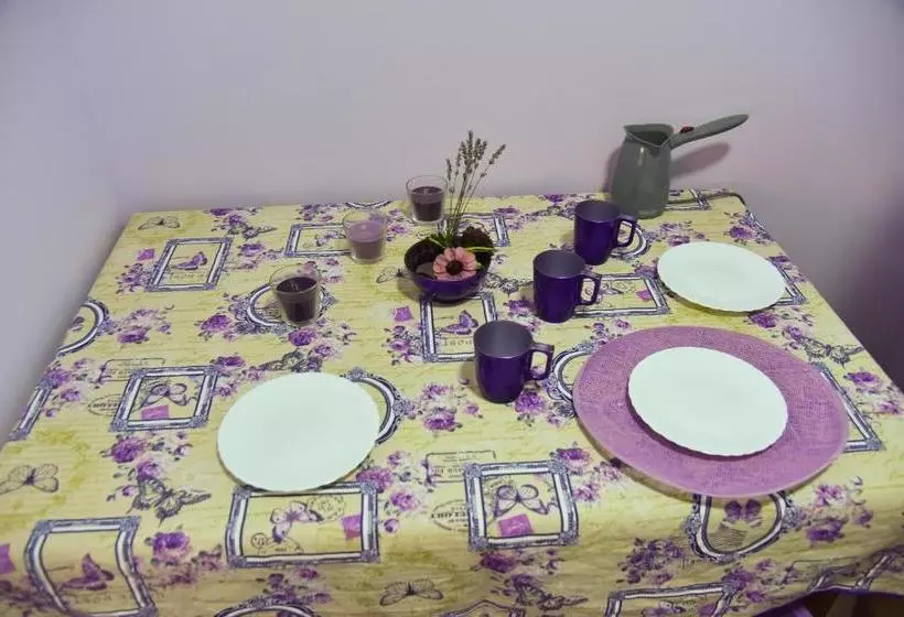 ペンション Prenoćište Pilot