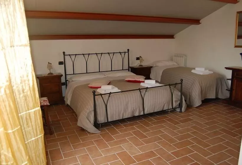 Aamiaismajoitus (B&B) Agriturismo Il Sagrato Di Assisi Appartamenti,camere