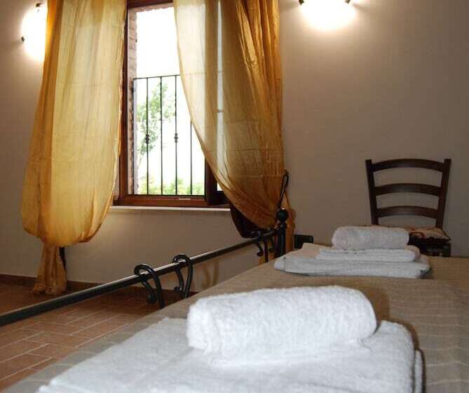 민박 Agriturismo Il Sagrato Di Assisi Appartamenti,camere