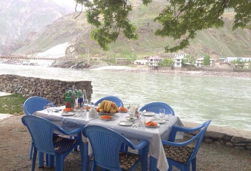 تختخواب و صبحانه Sharq Darvoz Mini Hotel   Hostel