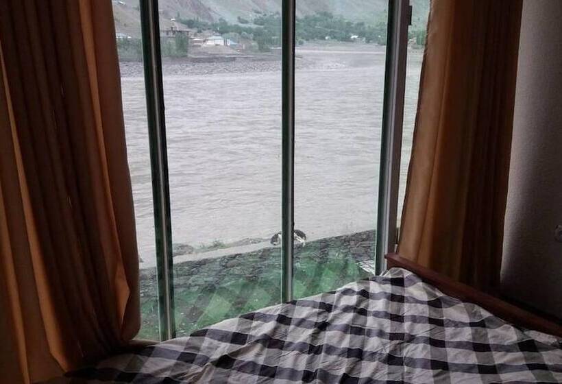 تختخواب و صبحانه Sharq Darvoz Mini Hotel   Hostel