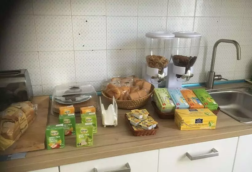 تختخواب و صبحانه La Magnolia