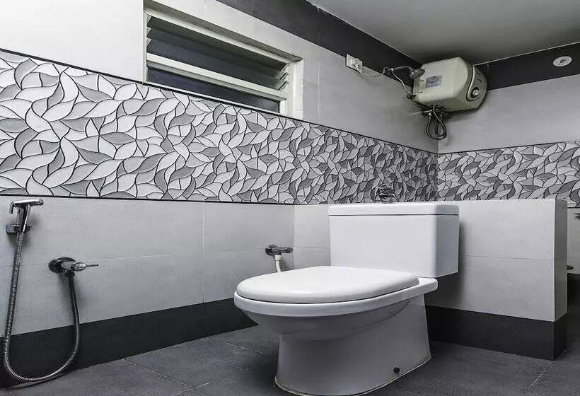 ペンション Oyo 18612 Sree Sai Surya Service Apartment