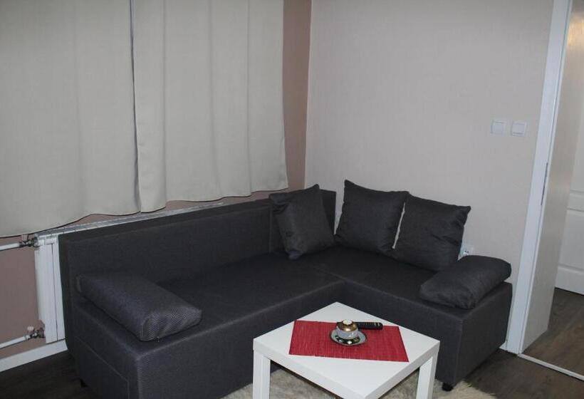 پانسیون Villa Flora Apartments Krushevo