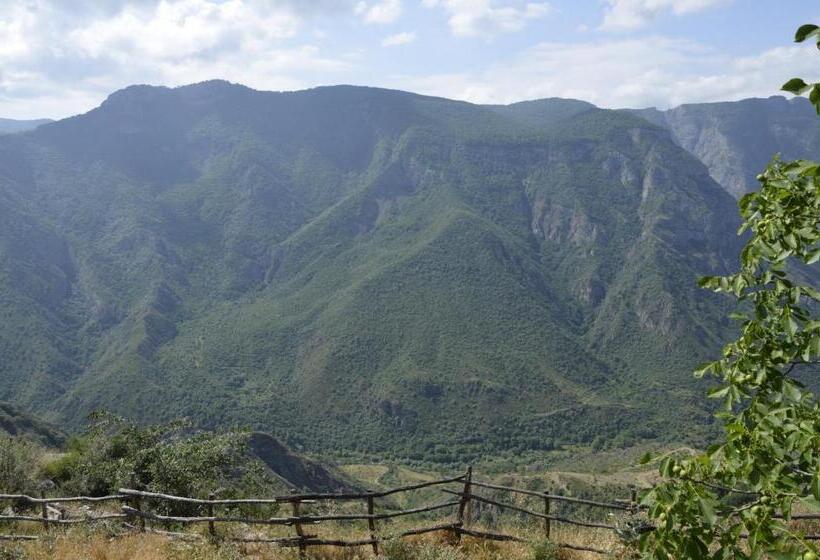 Majatalo Wings Of Tatev Private Villa