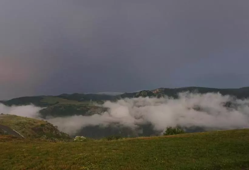 ペンション Wings Of Tatev Private Villa