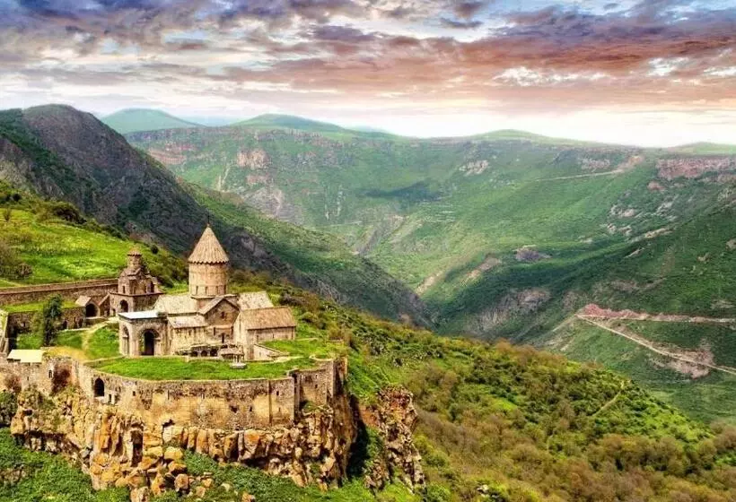 ペンション Wings Of Tatev Private Villa