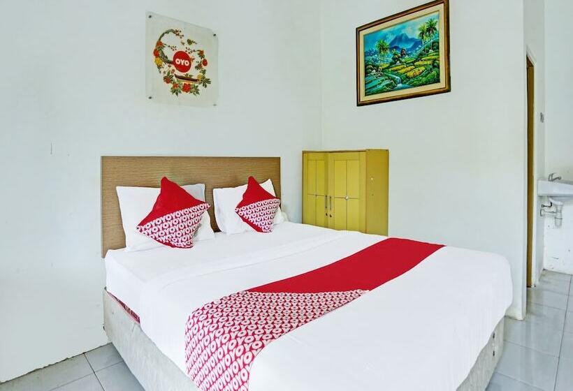 Hotel Oyo 1415 Gelora Residence