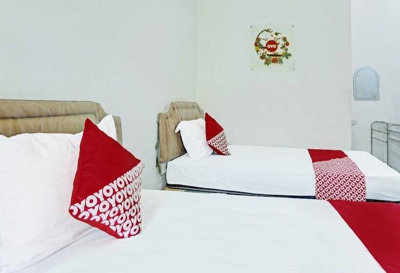 Hotel Oyo 1415 Gelora Residence