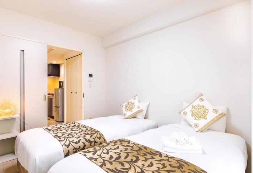 Mr.kinjo In Chatan Premier Home Ii