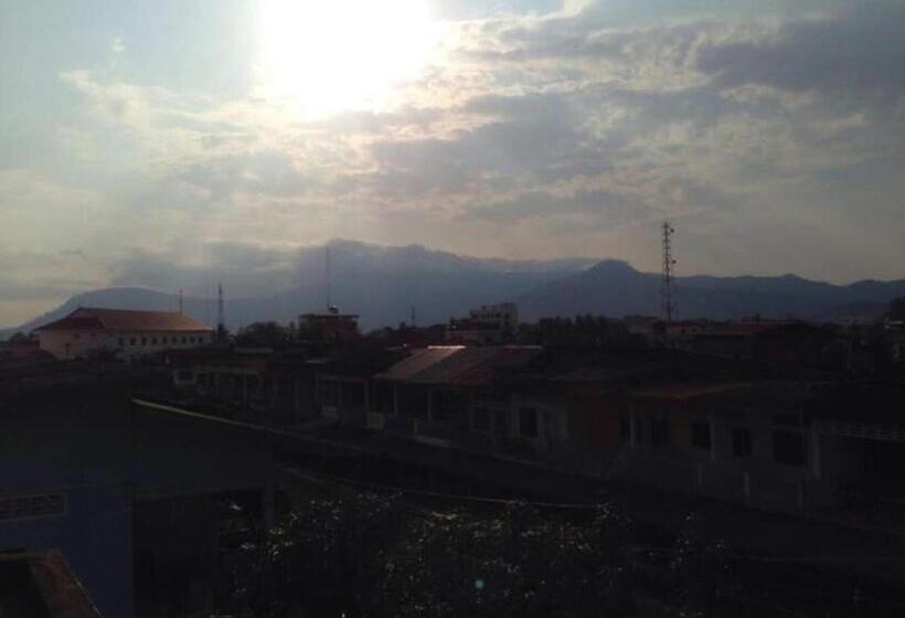 پانسیون Ta Eng Guesthouse