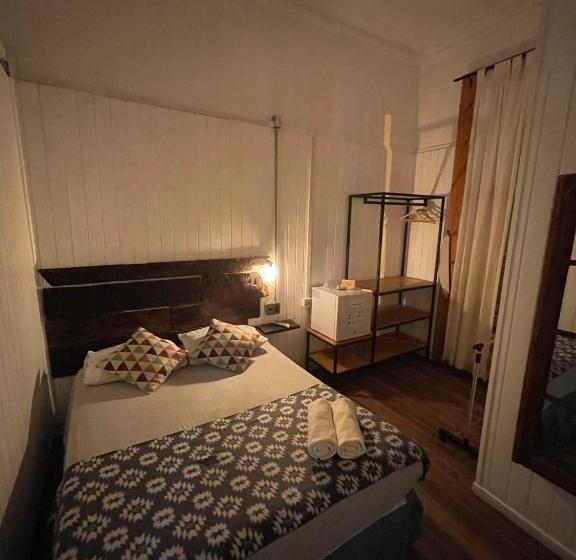 Pension Voy Hostales Poniente