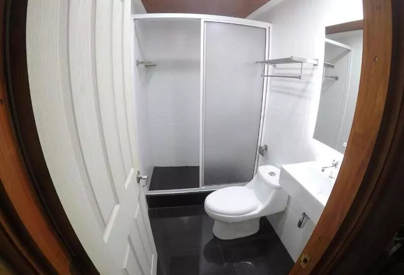 پانسیون Voy Hostales   Poniente