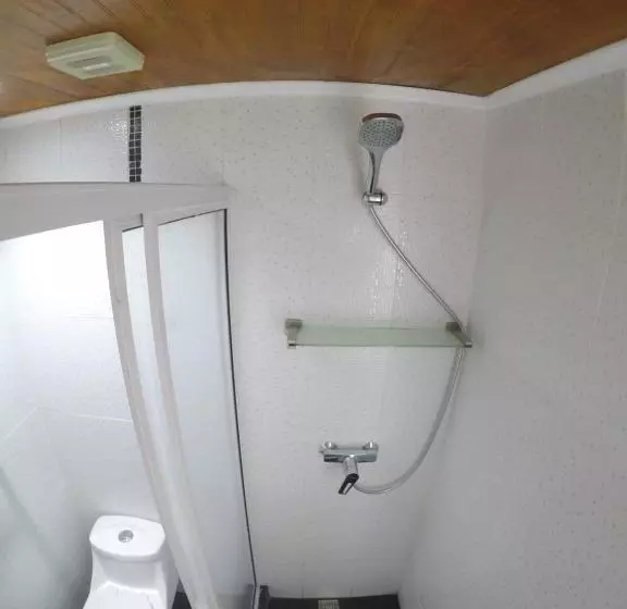 پانسیون Voy Hostales   Poniente