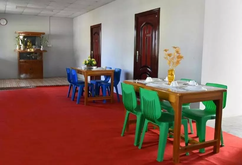 Majatalo Whitepearl Guest House