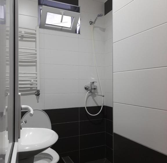 پانسیون Kera Guest House