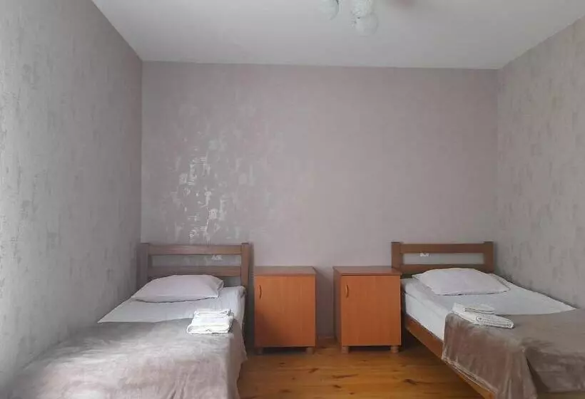 پانسیون Kera Guest House