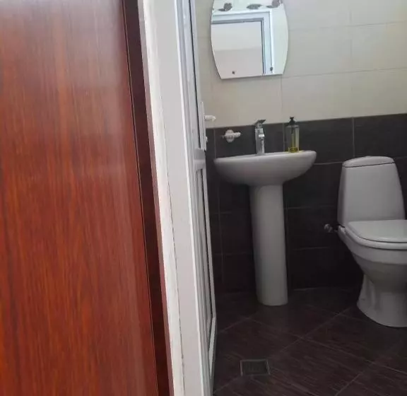 پانسیون Kera Guest House