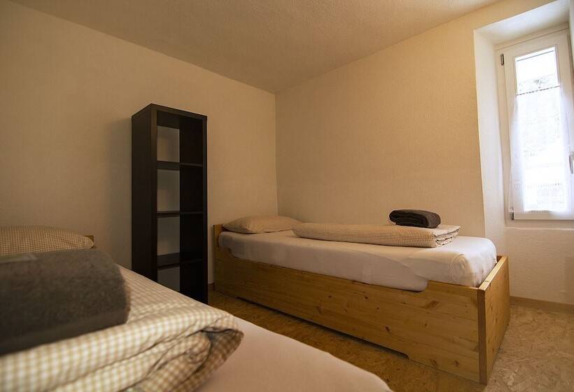 펜션 Sust Lodge Am Gotthard