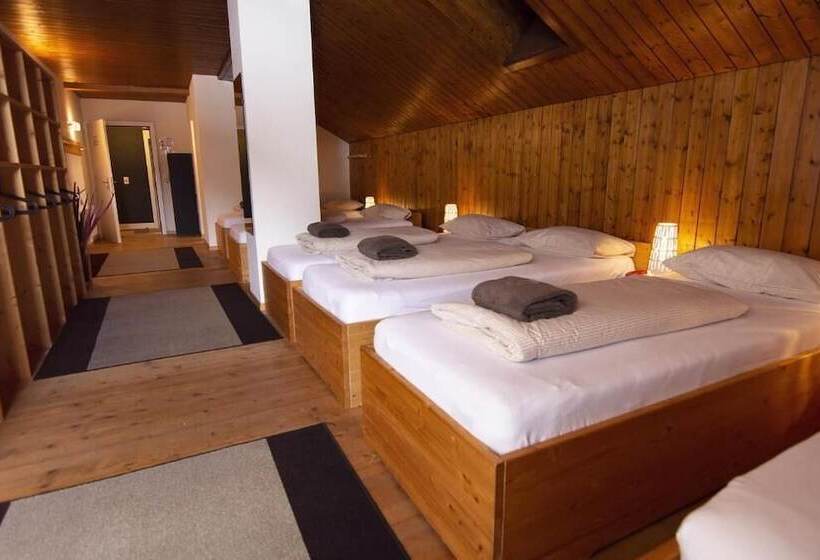 펜션 Sust Lodge Am Gotthard