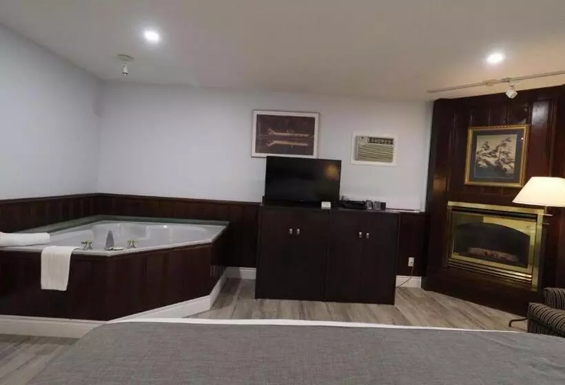 Retkeilymaja Algonquin Lakeside Inn