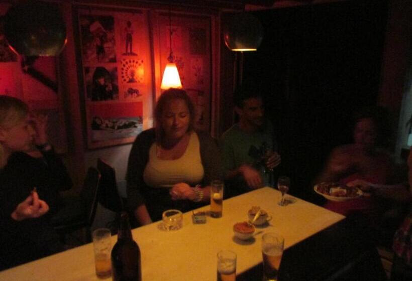 هاستل Posada Irsis