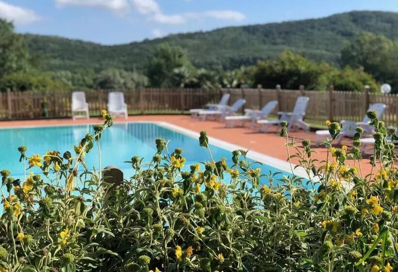 ホテル Agriturismo Santa Lorica