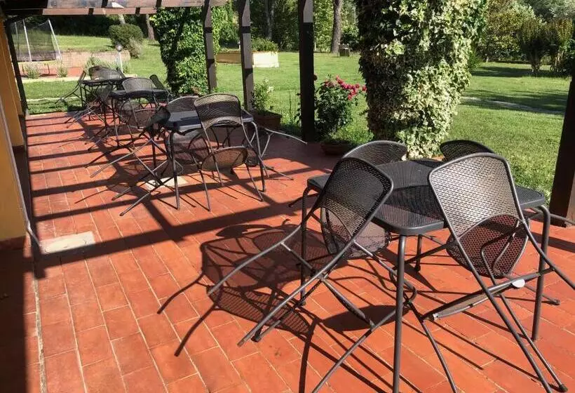 ホテル Agriturismo Santa Lorica