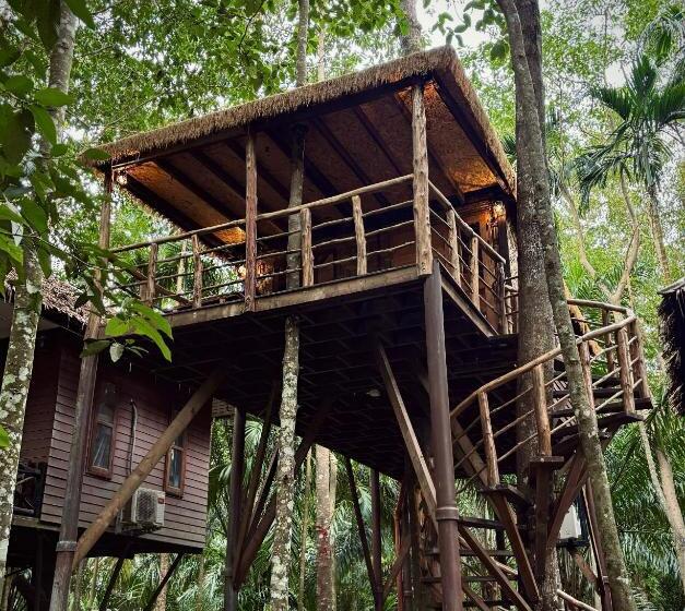 Khao Sok Paradise Resort