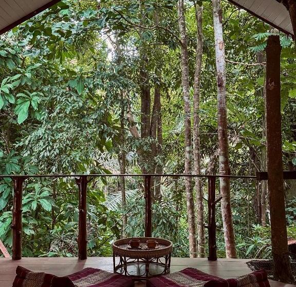 Khao Sok Paradise Resort