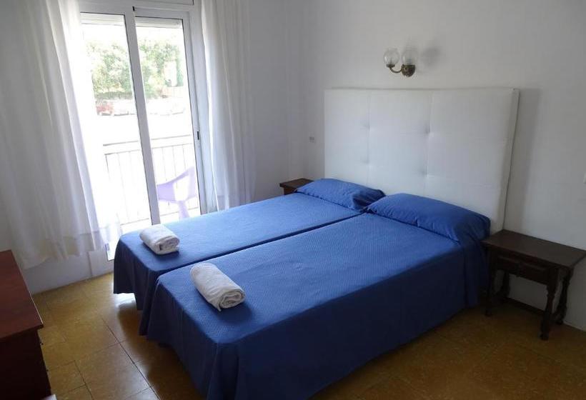 ペンション Hostal Cruz