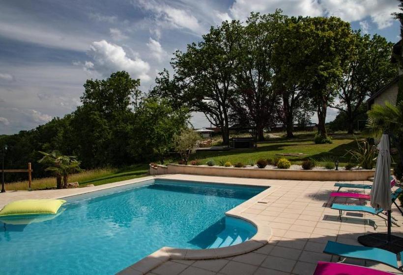 פנסיון Le Masrougier